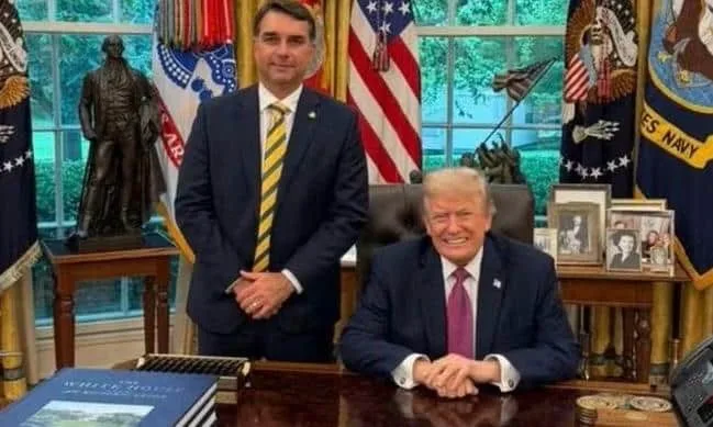 Trump: rejeitado por 66% dos americanos, aliado de Flávio tem pior aprovação da carreira