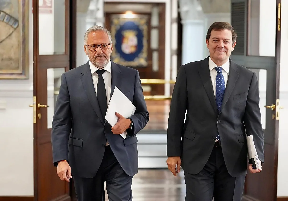 La Junta propone 36 nuevas rebajas de impuestos que permitirán un «ahorro» a los ciudadanos de 920 millones en 2027