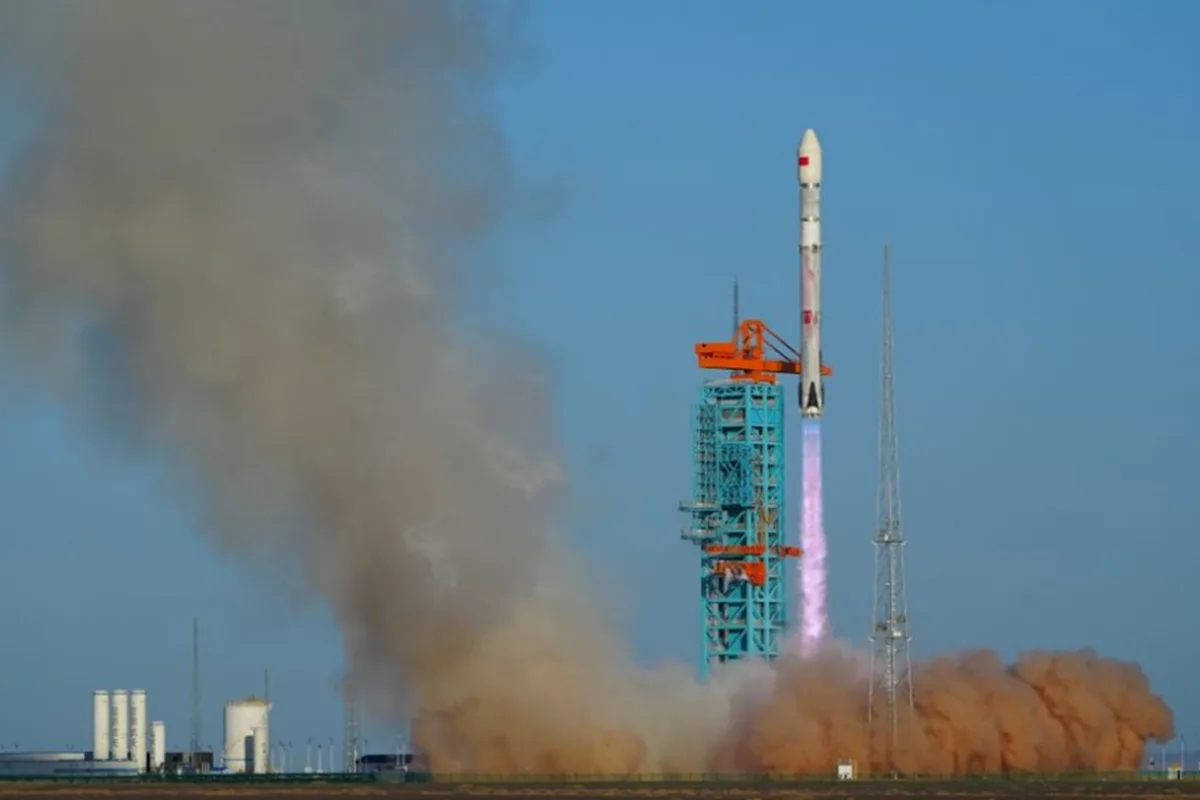 China usou nova tecnologia reutilizável em foguete que pousou de ré