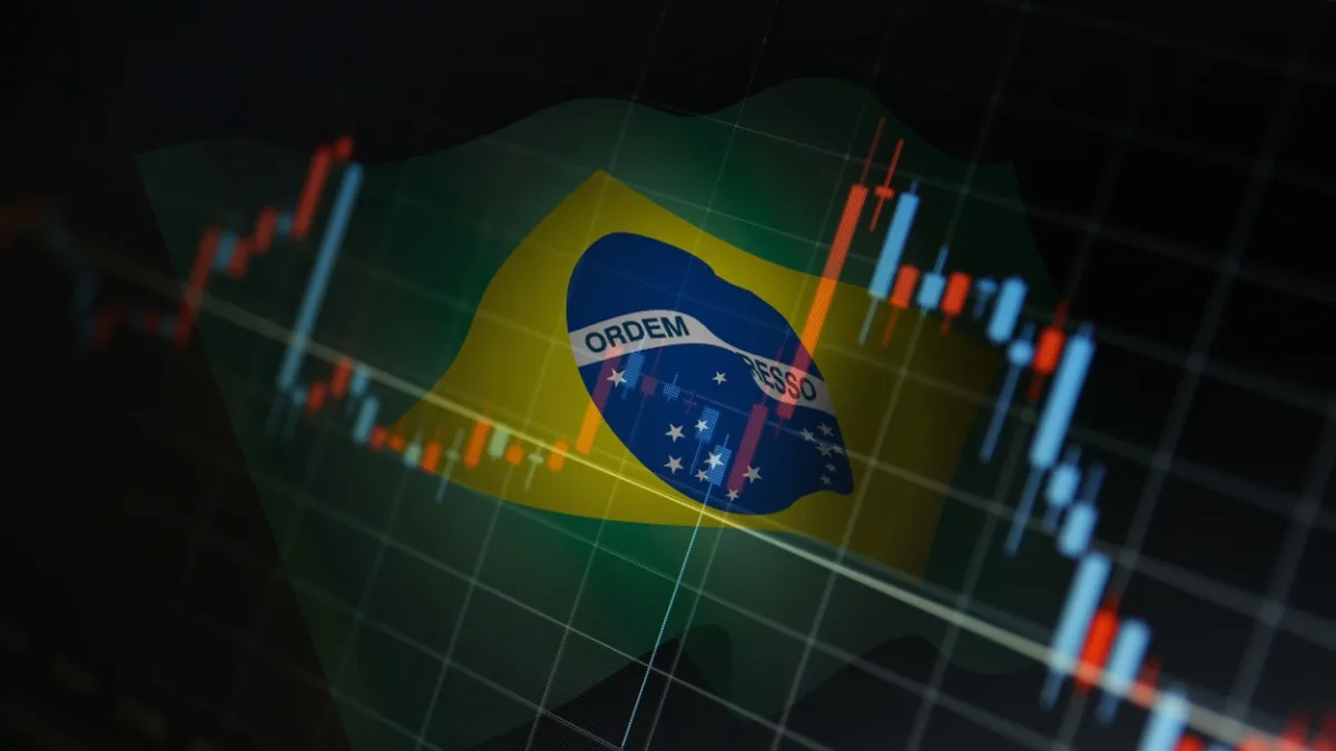 JP Morgan rebaixa recomendação de ativos brasileiros para neutro e vê Ibovespa aos 185 mil pontos no fim do ano