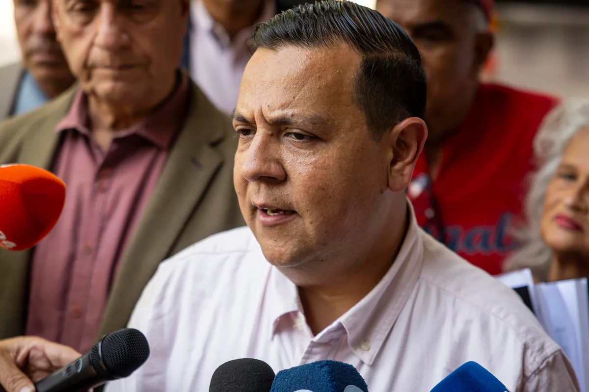 Javier Tarazona propone nueva ley de amnistía y fondo de reparación para presos políticos