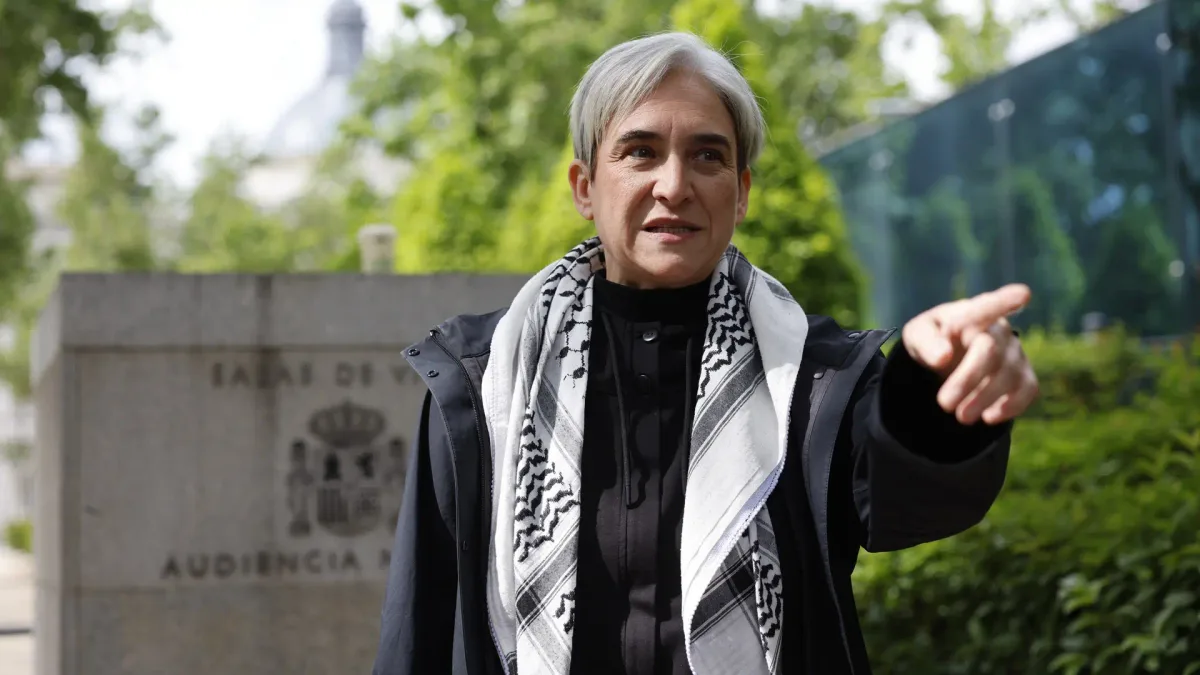 Ada Colau agita el avispero de la izquierda en mitad de la búsqueda del líder de Sumar