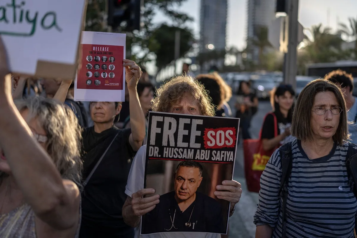 « Le conseil de l’Ordre des médecins doit agir en faveur du Dr Abu Safiya et de ses pairs, emprisonnés en Israël »
