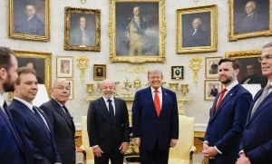 Brasil e EUA marcam reunião para negociar tarifas após ligação de Lula e Trump