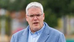 'I don't think one resignation cuts it' - says DUP leader over Drumcree