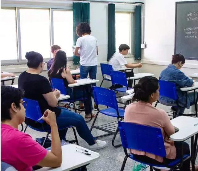Vestibular da UFGD reserva 564 vagas para estudantes de escolas públicas