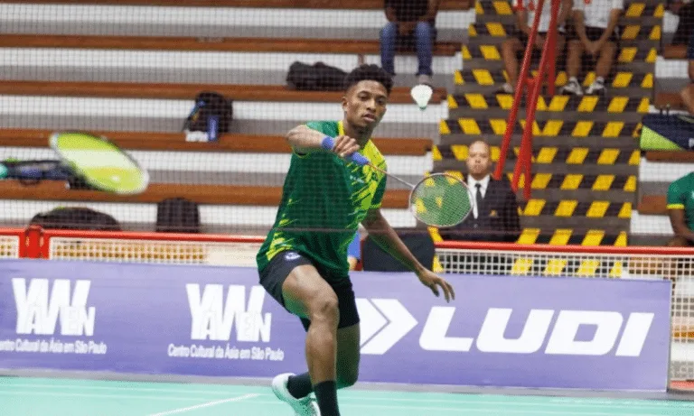Brasileiros garantem vagas nas quartas de final do Aberto de Santo Domingo