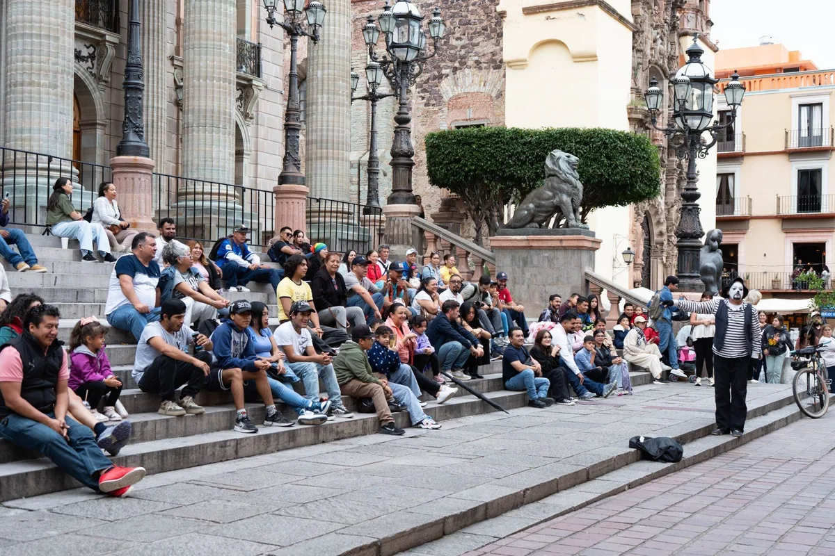 Gobierno insiste en aumento a tarifa de turistas extranjeros; ¿en cuánto quedaría?