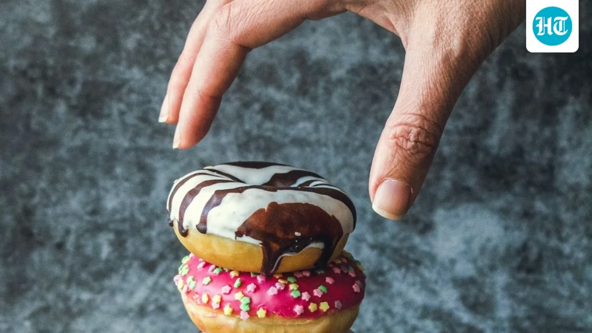 Always looking for a sweet treat after dinner? Fitness coach Eric Roberts shares 3 reasons for late-night sugar cravings