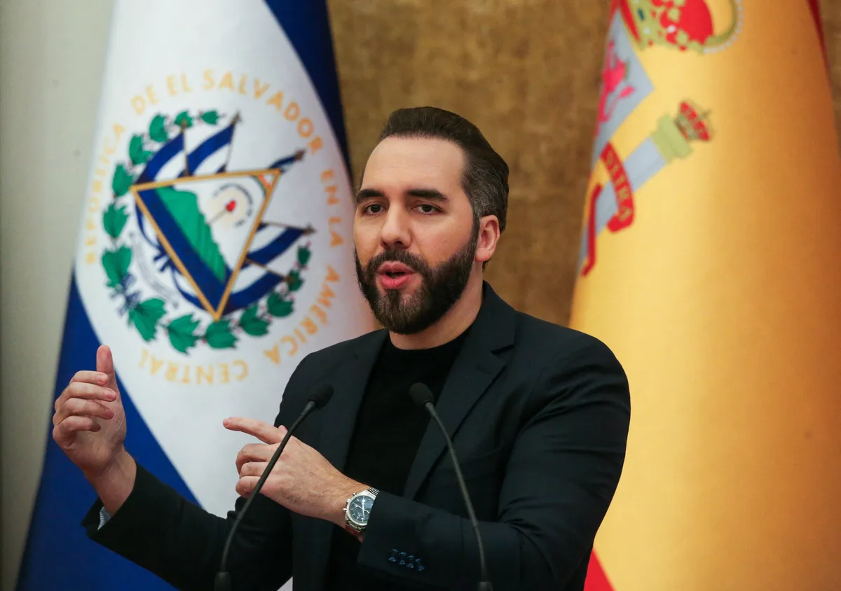 El presidente Bukele prevé una baja de las tarifas eléctricas tras la inversión de Grupo COX en El Salvador