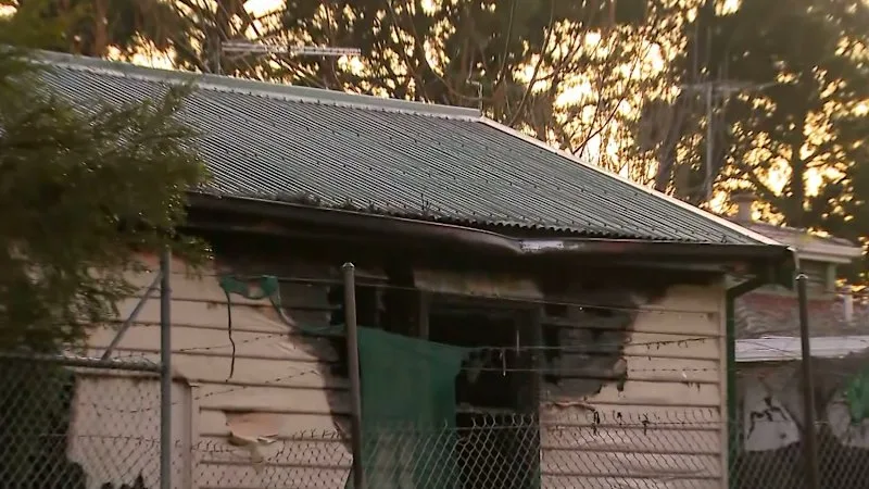 Man dies in Melbourne caravan park cabin fire