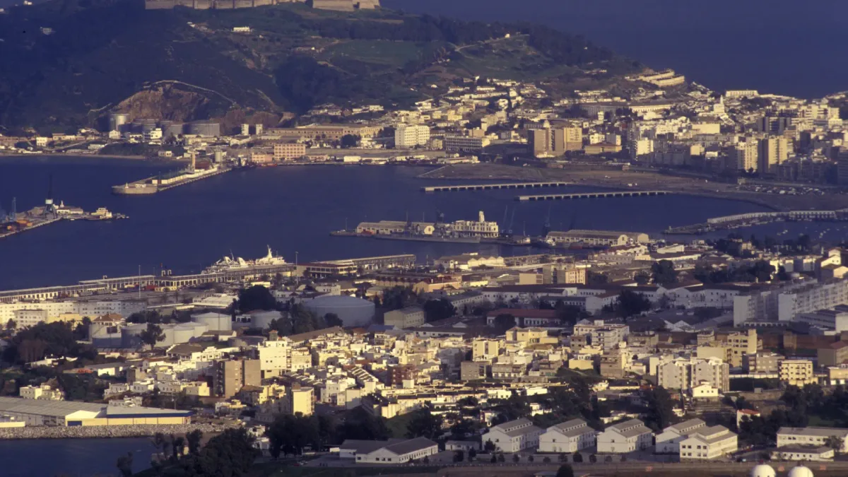 Ceuta, la perla del Mediterráneo y crisol de culturas que convive con una frontera