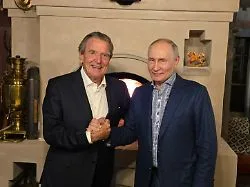 Altkanzler gratuliert in Moskau: Spitzenpolitiker nennen Schröders Putin-Besuch eine "Schande"