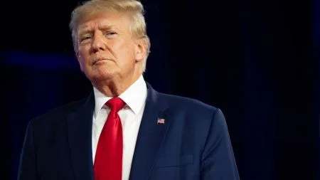 Wer „KI“ sagt, ist für Trump „DER FEIND“: Immer mehr folgen Umbenennung in „SI“