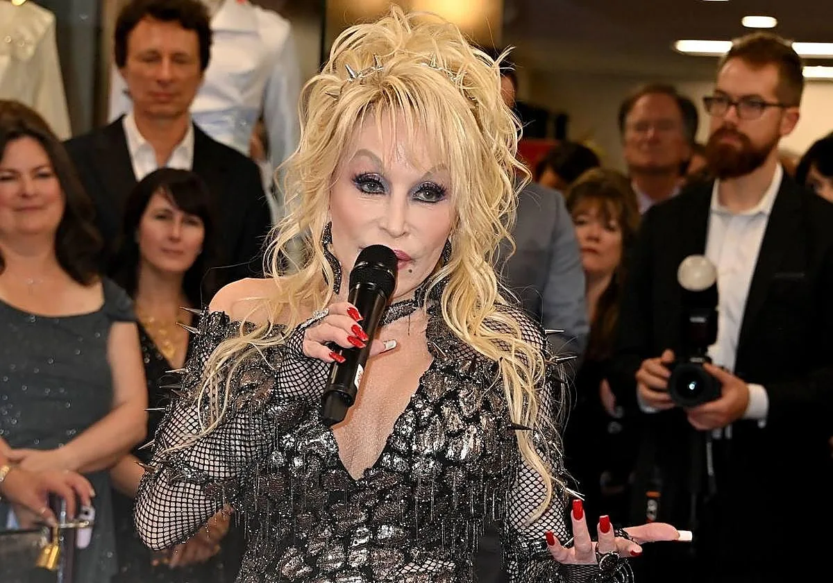 Confirman la causa de la muerte de la cantante Dolly Parton