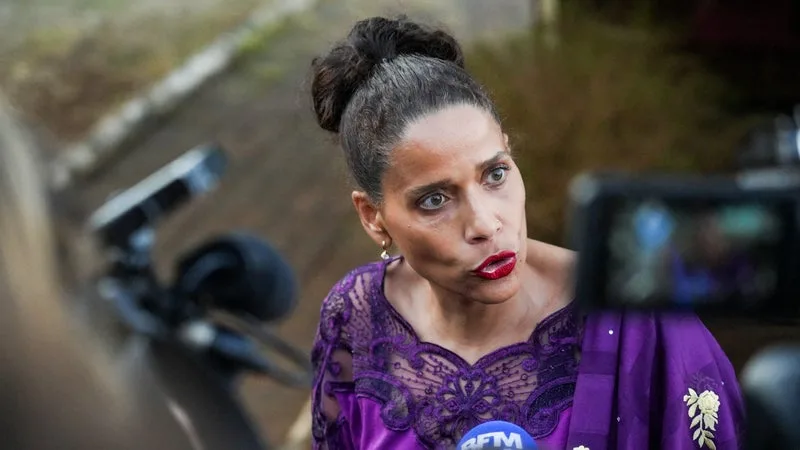 "On n'est pas chez mémère!": la députée mahoraise Estelle Youssouffa fustige "la com'" politique de Sébastien Lecornu en visite à Mayotte