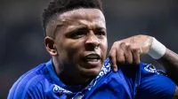 Palmeiras goleia Vasco e abre vantagem na liderança do Brasileirão