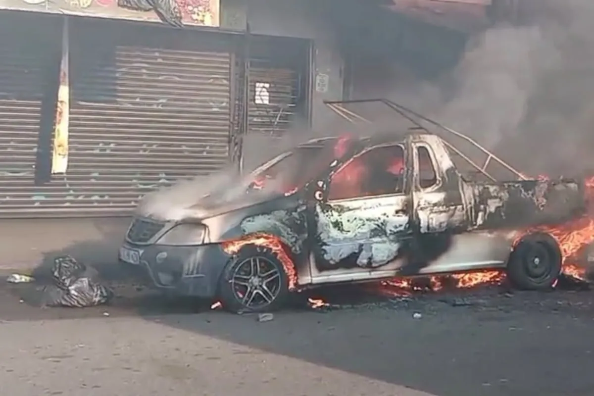 WATCH | Fiery protests in Durban CBD sparked by alleged revenge attack, police stretched