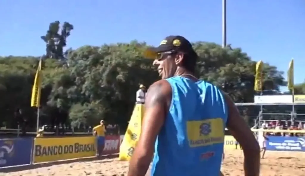 Murilo Toscano relembra época de destaque no vôlei de praia