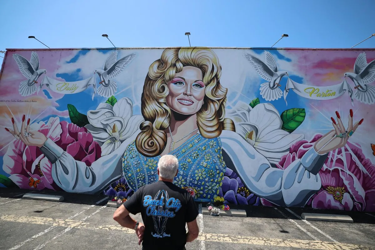 'A voluptuous sex symbol.' Judge invokes Dolly Parton in overturning Texas 'drag ban'