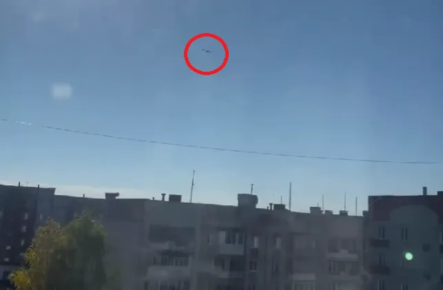 VIDEO: drones ucranianos atacaron una planta química rusa al pie de los Urales