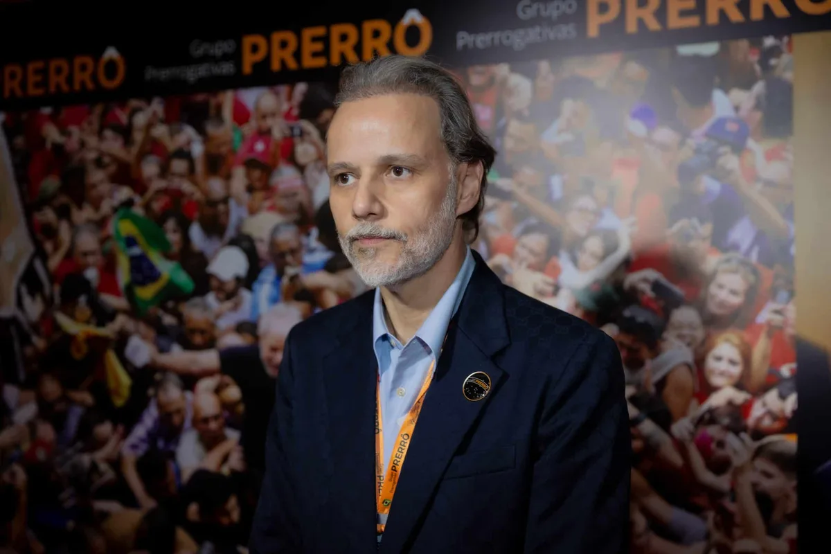 Advogado de Lulinha aponta “pirotecnia” e “cegueira deliberada” em dobradinha da Globo com Flávio Bolsonaro