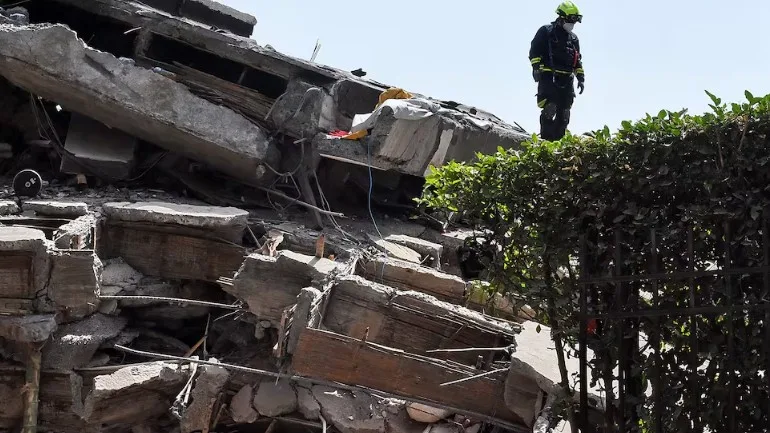 “Sáqueme de aquí y córteme la pierna”: el desesperado pedido de una mujer atrapada en escombros tras el terremoto en Cali