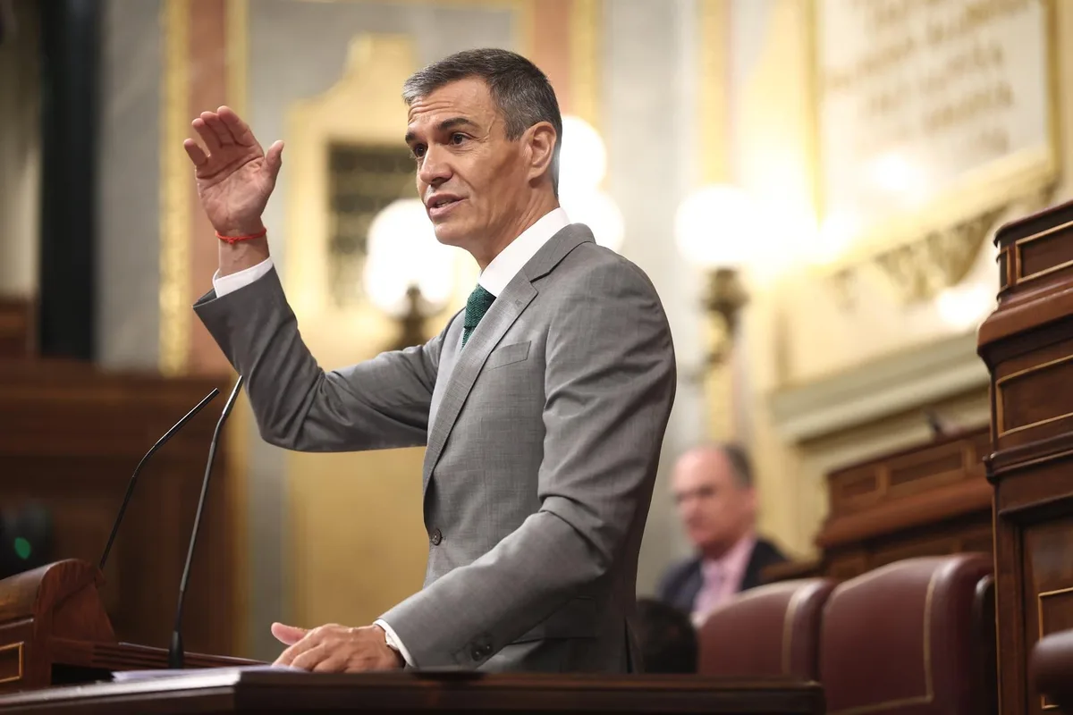 Sánchez promete a Ceuta 100 millones más de ayudas, trato especial en la UE y una visita del Rey "en próximas semanas"