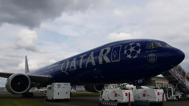 "C'est la crise la plus importante de notre histoire": comment la guerre avec l'Iran bouleverse Qatar Airways qui doit suspendre les lignes les moins rentables