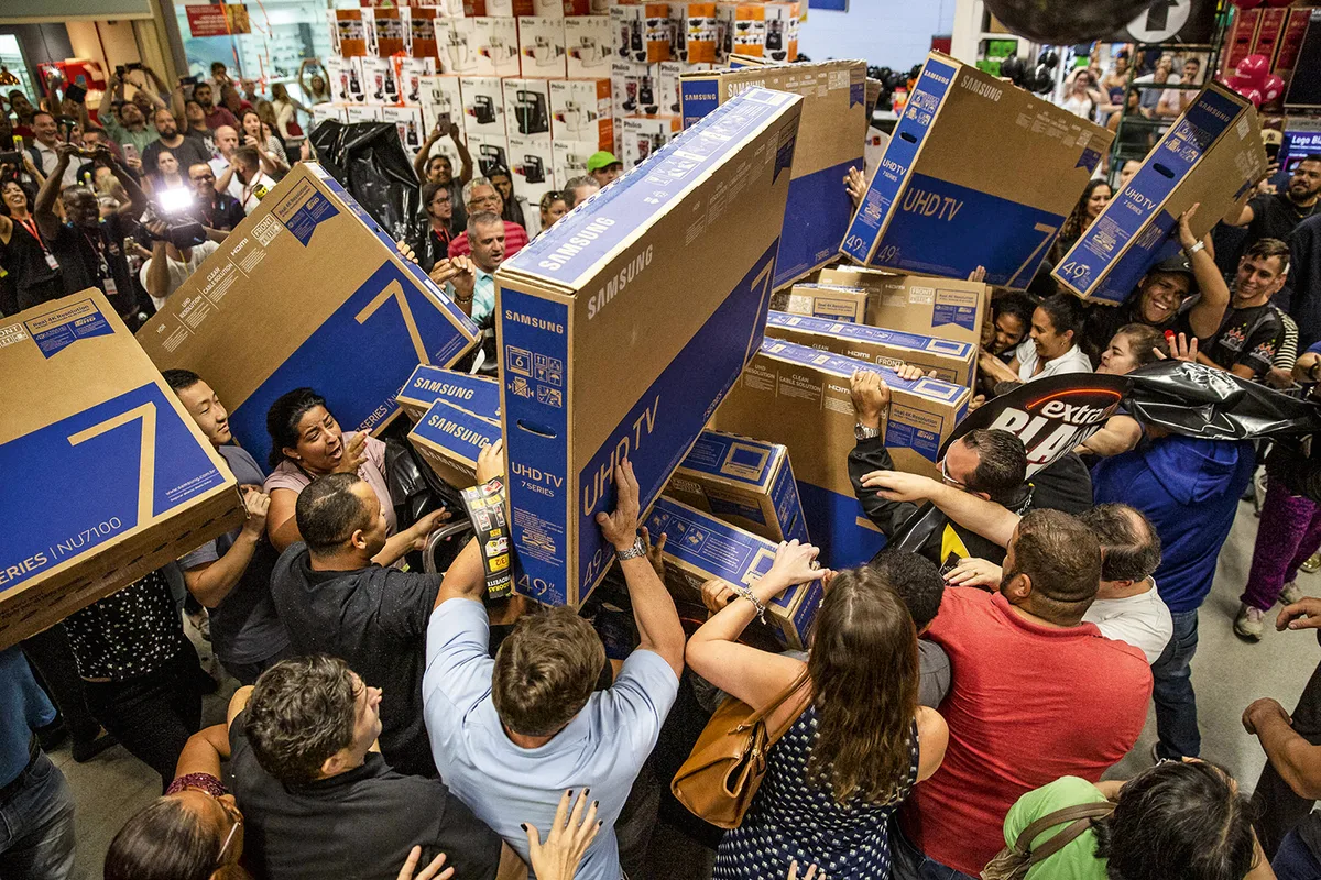 Black Friday: maioria dos consumidores gasta mais de R$ 1 mil na data, diz pesquisa