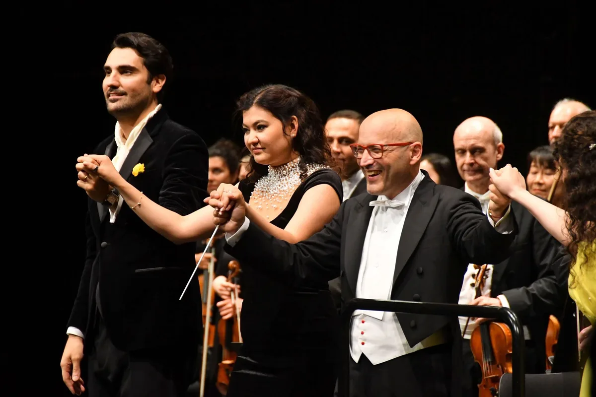 Opéra : Enrique Mazzola, un musicien du monde de retour à Paris