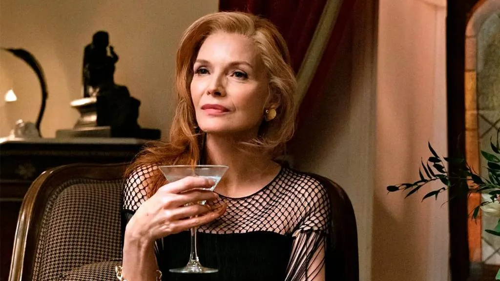 Michelle Pfeiffer DESMENTE rumores de aposentadoria: “Que coisa ridícula”
