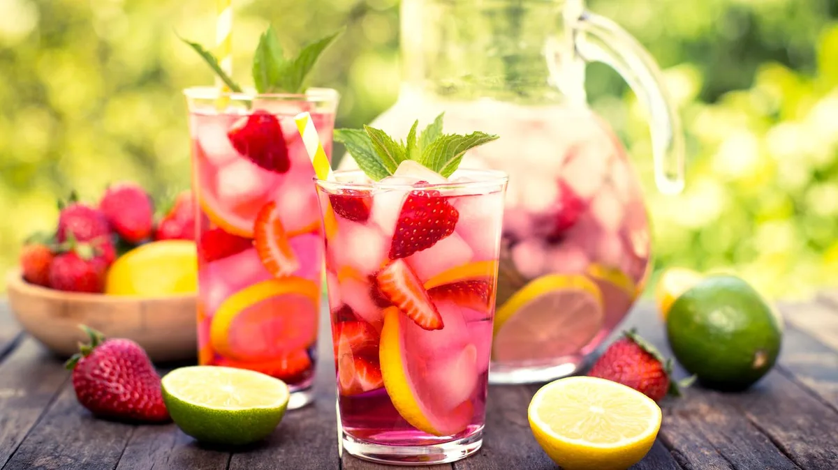 Rezept für den Sommer: Alkoholfreier Erdbeer-Cocktail – leckerer Drink mit wenigen Zutaten
