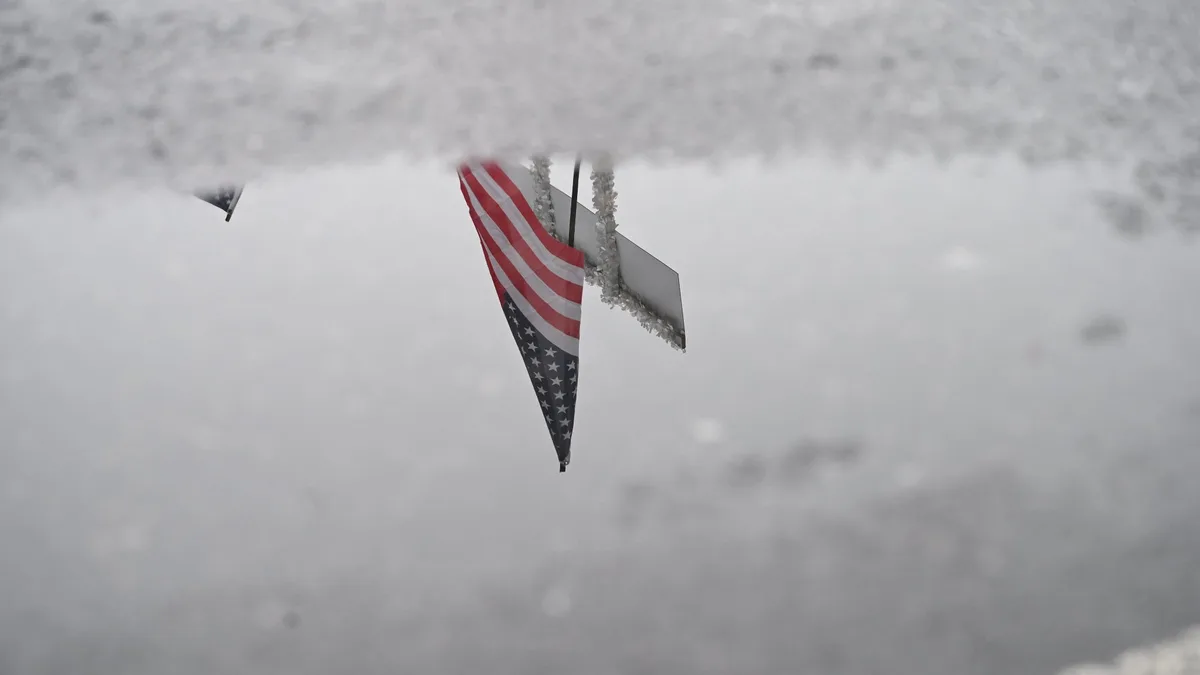 Aux Etats-Unis, une faille juridique pourrait rendre légales les images pédopornographiques générées par IA: des experts appellent à revoir la Constitution