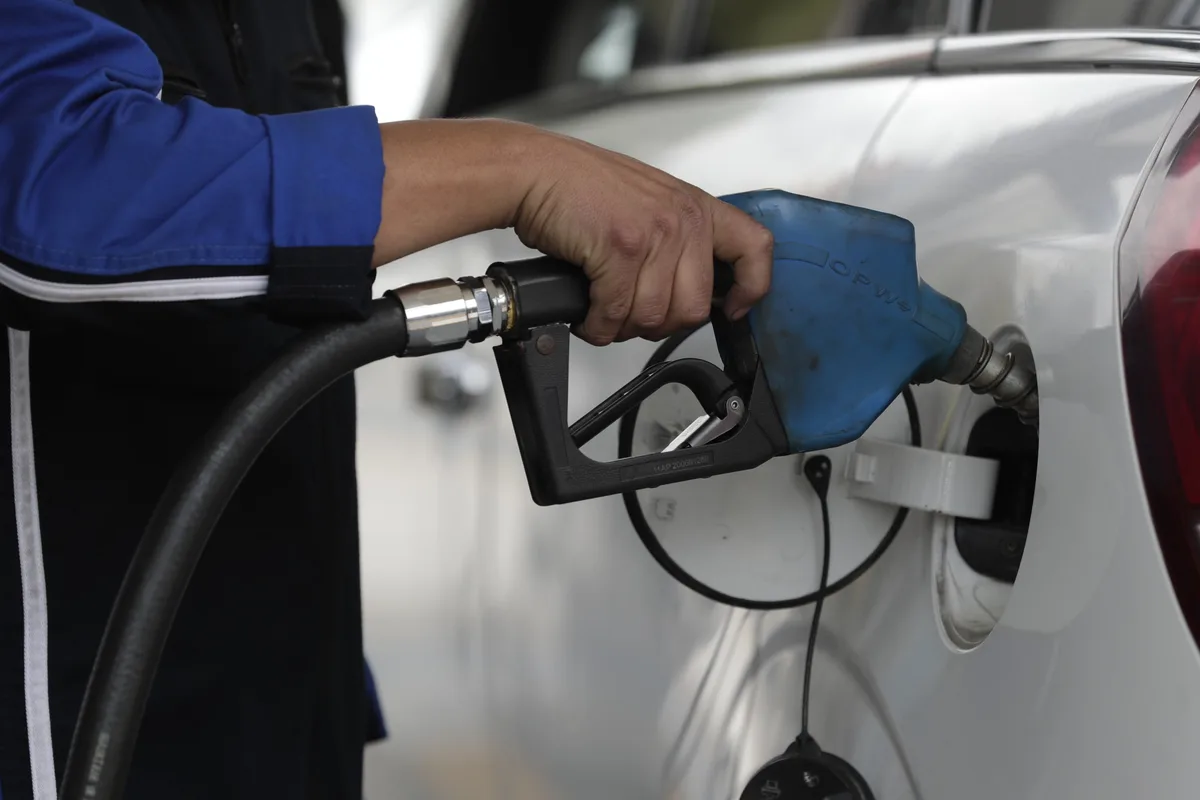 Daniel Noboa anunció una nueva reducción en los precios de las gasolinas y del diésel en Ecuador