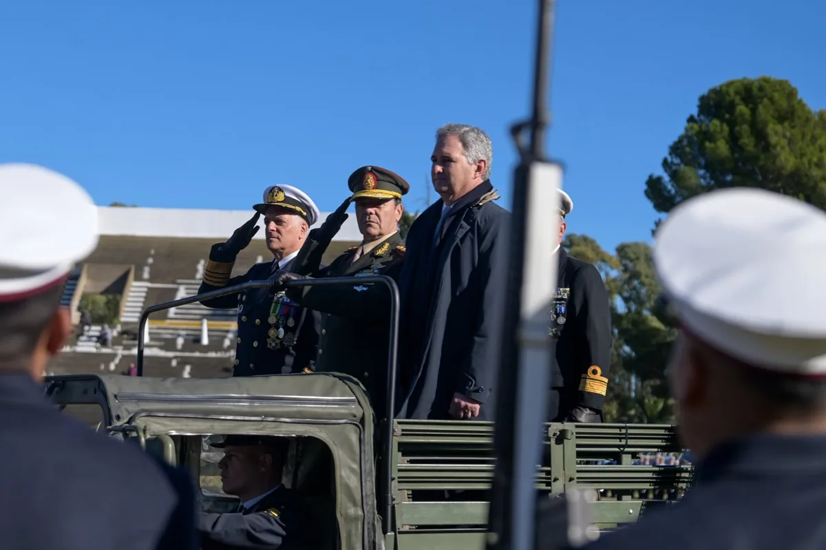 La Armada apartó a nueve militares involucrados en la denuncia por maniobras de fraude
