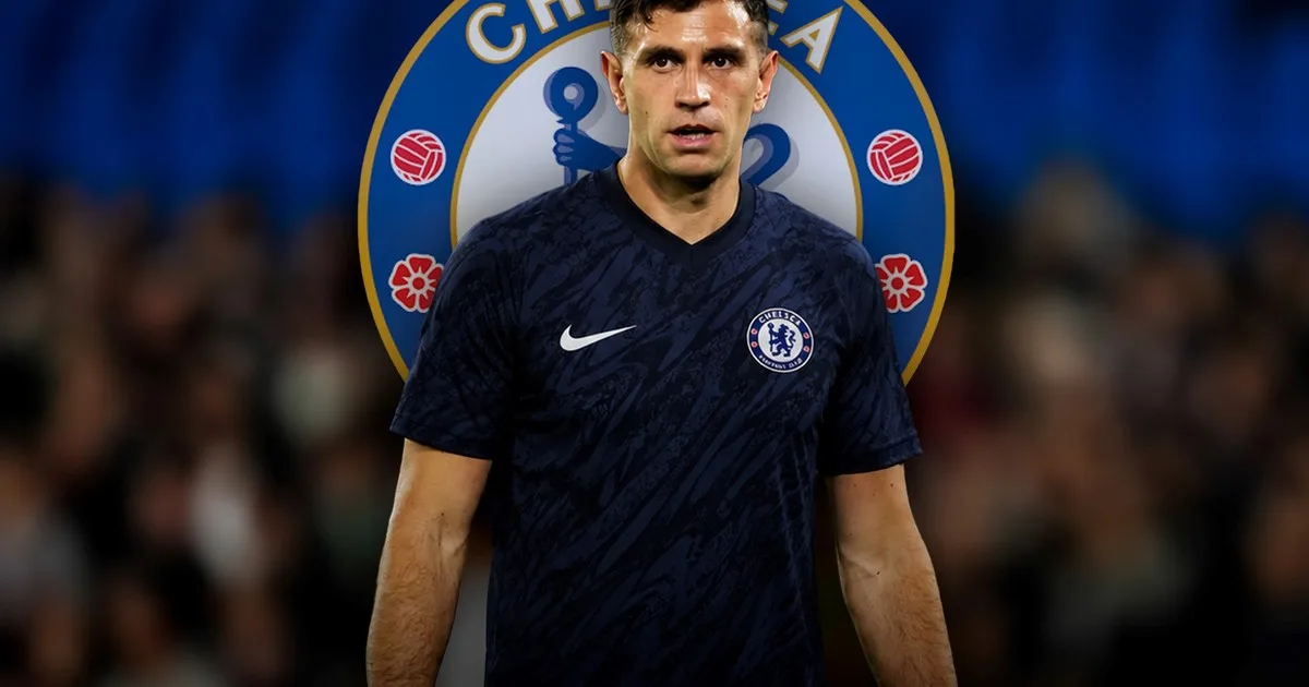 Emiliano Martínez da un salto dentro de Inglaterra: acuerdo cerrado con el Chelsea