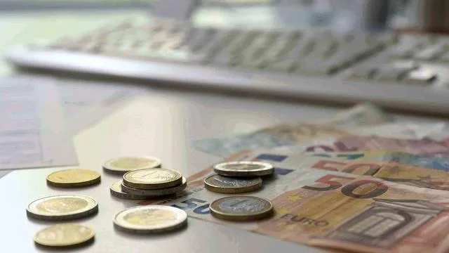 Konsum: Wofür Bayern ihr Geld ausgeben