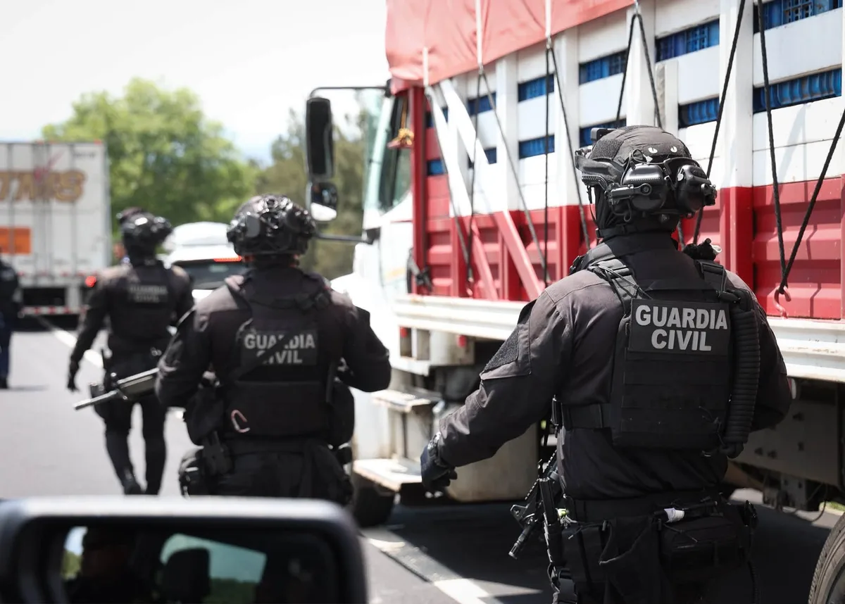 Bloqueos en Michoacán: Suman 12 detenidos tras operativo en el que arrestaron a pareja del ‘Tío Lako’