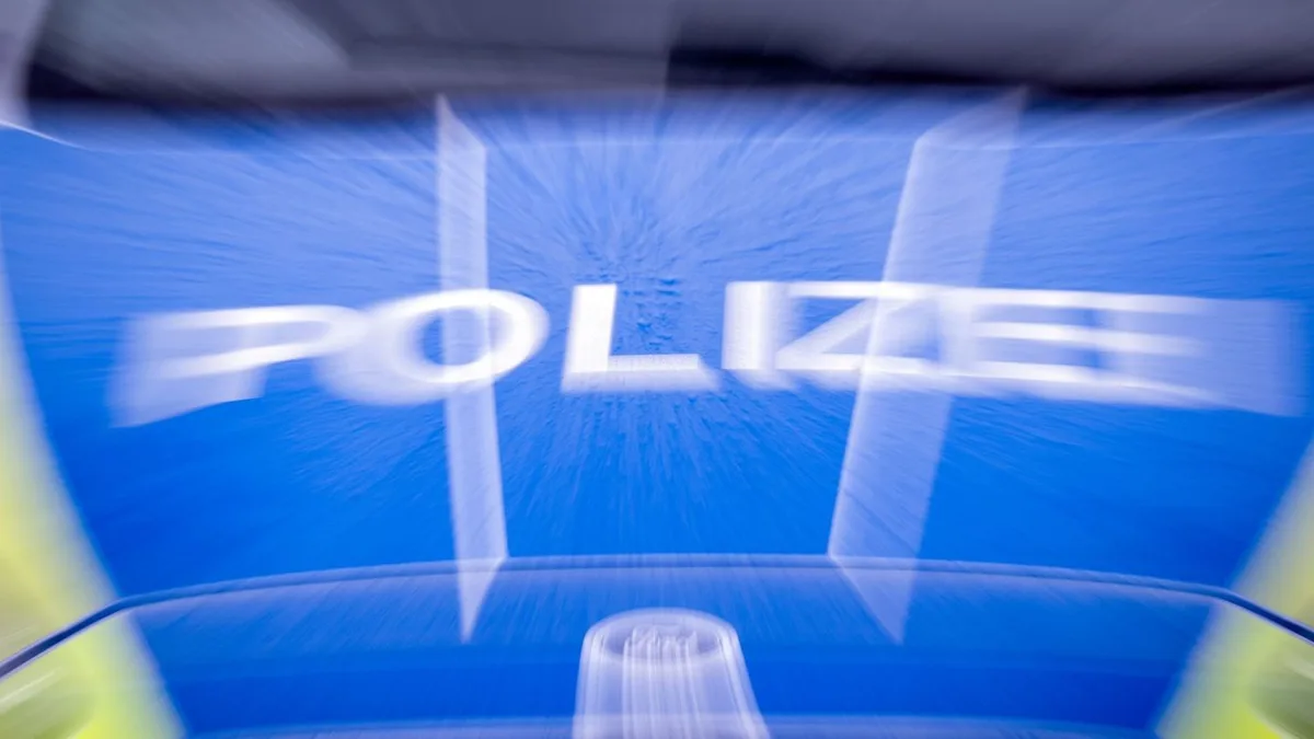 Einsatz in Lankwitz: Überfall auf Geldtransporter? - Polizeieinsatz in Berlin