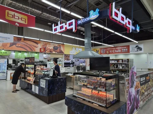 BBQ, 농협하나로마트 성남·고양점에 매장 열어