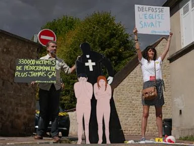 Pope Leo XIV will meet with the French abuse survivors as critics demand action