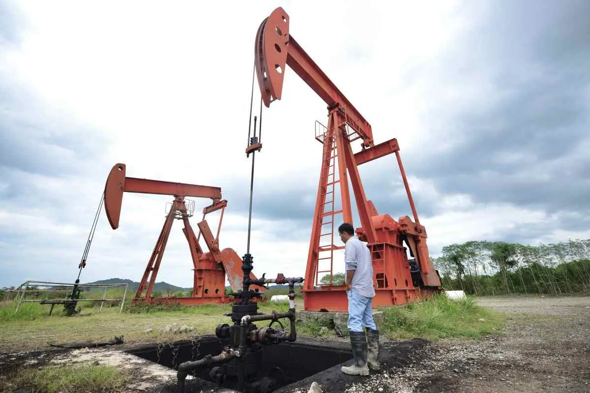 Venezuela firma acuerdo con empresas de Reino Unido, EAU y Catar para explotación de gas