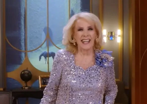 La noche de Mirtha: del look “brillante” de la Chiqui al homenaje para el Negro Rada y el recuerdo de la canción que le dedicó