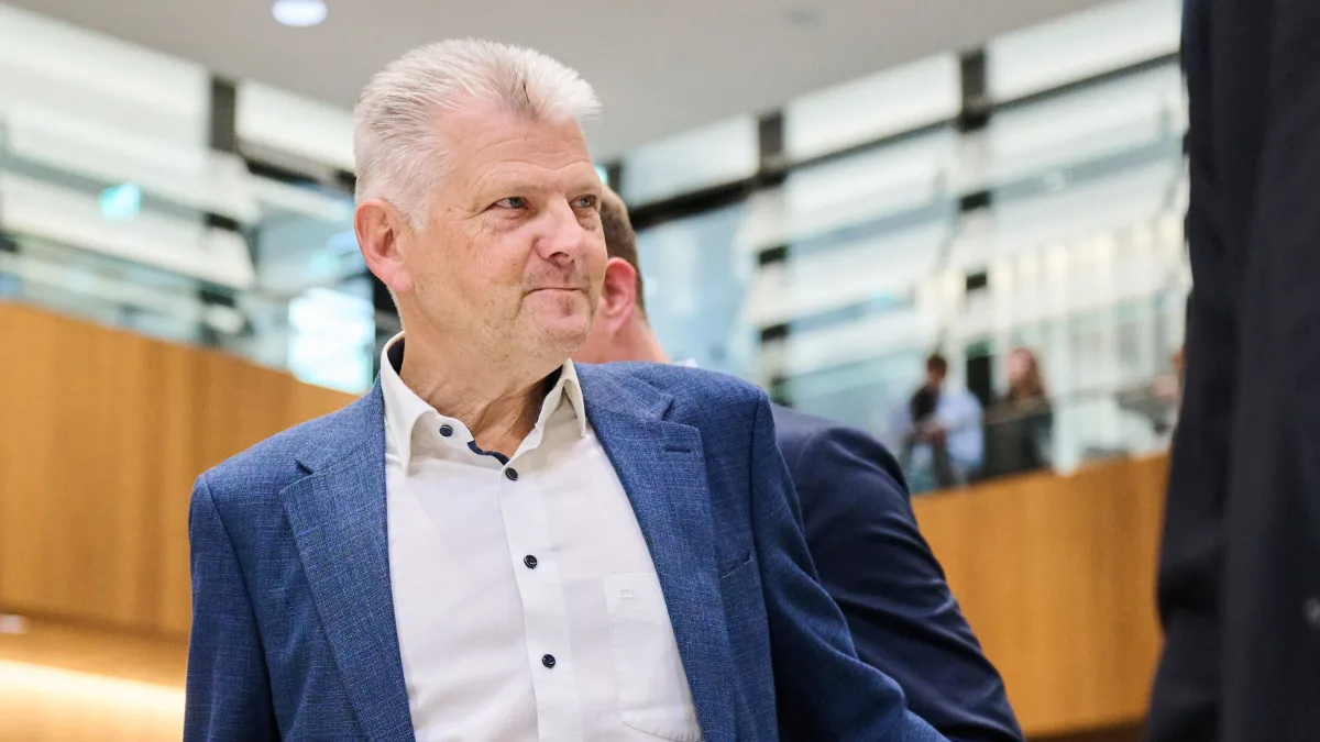 Deutschland liveblog: Niedersachsens SPD-Fraktionschef Politze tritt zurück