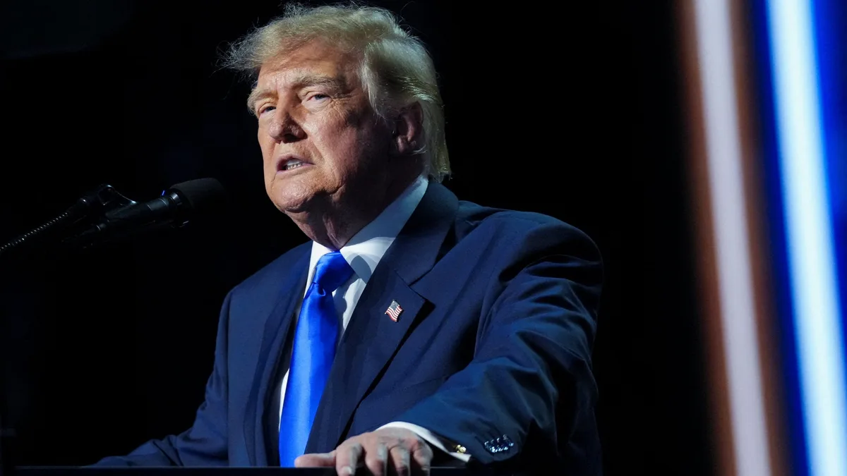 White House Freaks Out Over Unsolvable Trump Crisis