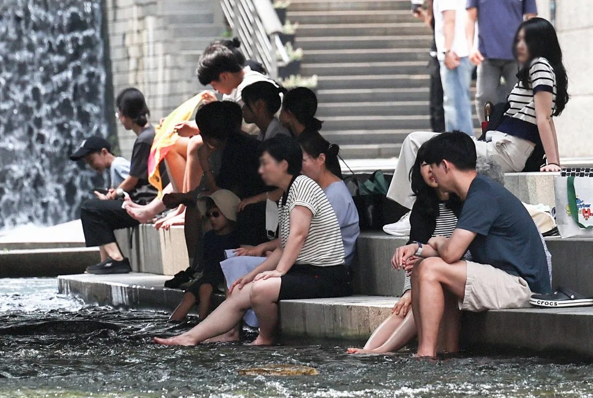 올해도 ‘처서 마법’ 없다…전국 곳곳 소나기 뒤 다시 무더위