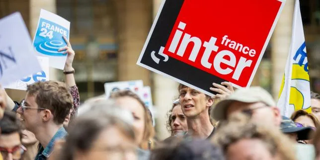 A France Inter, la société des journalistes dénonce l’arrivée de Charles Sapin, dirigeant de « Valeurs actuelles »