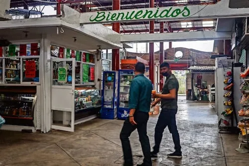 Locatarios de 180 mercados de la CDMX decidirán las obras de rehabilitación; estas son las reglas de operación