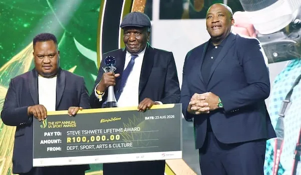 WATCH | Retired Sowetan snapper Veli Nhlapo gets lifetime prize at SA Sport Awards